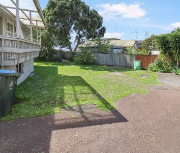 Charming and Well-Maintained Three-Bedroom Family Home - Photo 3