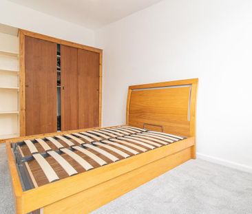 4 bedroom terraced house to rent - Photo 6