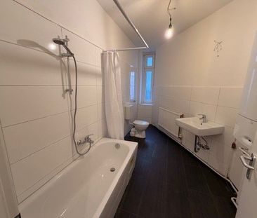 Großzügige 2-Zimmer-Erdgeschosswohnung mit Innenhoflage in Berlin R... - Photo 2