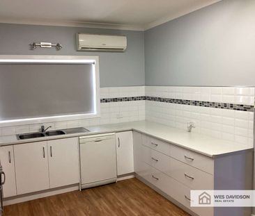 Conveniently Located 3 bedroom Home - Photo 4