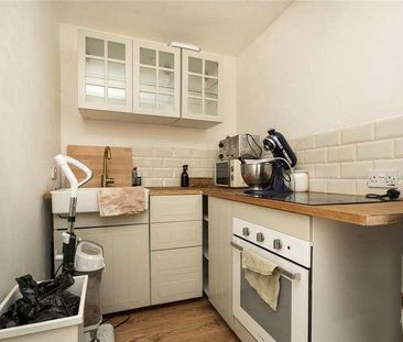 Glan-y-ffordd, Taffs Well, Cardiff, Rhondda Cynon Taf, CF15 - Photo 4