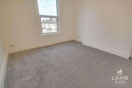 The Parade, CO14 - Photo 3