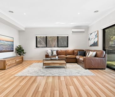 2/29 Ireland Street, Burwood VIC 3125 - Townhouse For Rent | Domain - Photo 1