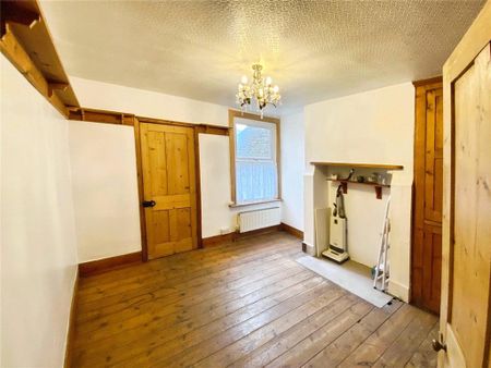 2 bedroom terraced house to rent - Photo 4
