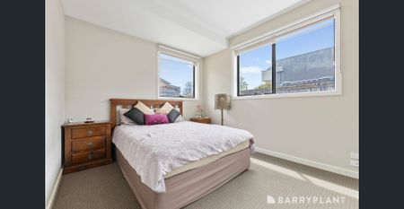 Contemporary Townhouse Living in a Prime Kilsyth Location - Photo 2