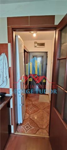 Inchiriere apartament Aleea Valea Boteni nr 4 - Photo 2