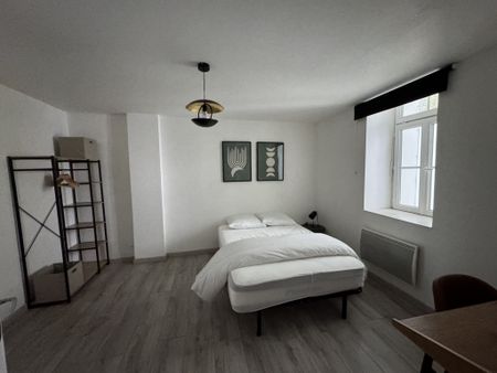 Location Appartement 3 pièces 85m² HOMECOURT 54310 - Photo 2