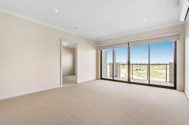 18 Verde Lane, Keysborough VIC 3173 - Townhouse For Rent | Domain - Photo 1