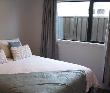 Fully furnished 2 bedroom in Taradale - Photo 4