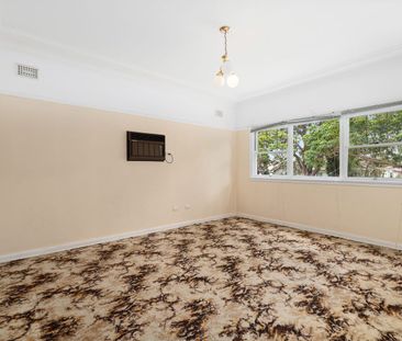 Neat and tidy home in and ideal location - Photo 1