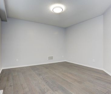 For Lease - 2433 Equestrian Crescent, Oshawa, Ontario - Photo 6