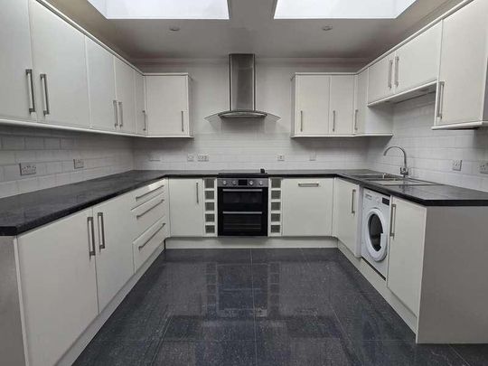 Onyx House, Vale Square, Ramsgate, CT11 - Photo 1