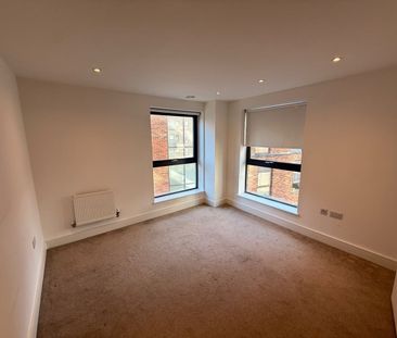 2 Bed Flat, Leven Road, E14 - Photo 3