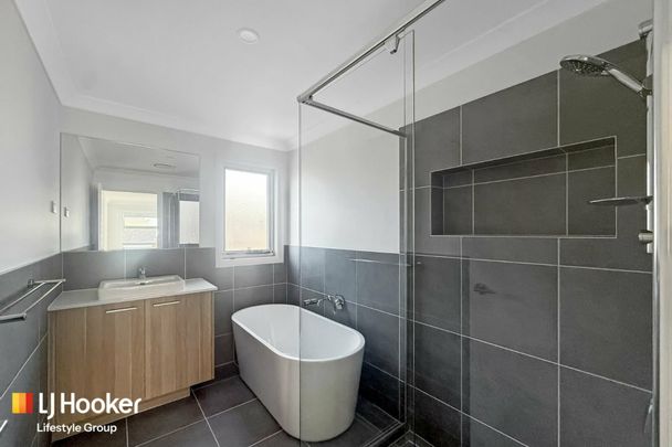 14 Glen Lorne Circuit, Gilead - Photo 1