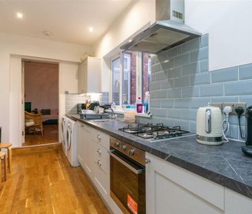 5 bedroom maisonette to rent - Photo 5