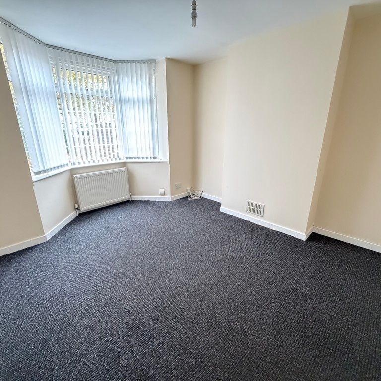 Birmingham New Road, Lanesfield, Wolverhampton - Photo 1