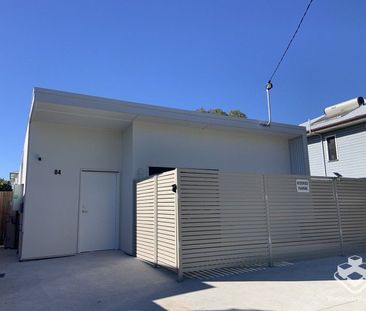 Modern Spacious One Bedroom Unit â Fully Furnished, All Bills Inc... - Photo 2