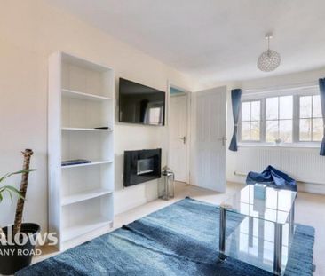 1 bedroom coach house to rent - Photo 3