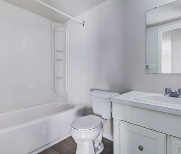 Premier Suite - 1 Bedroom - Photo 6
