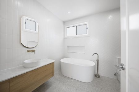 Luxurious Family Home in a Quiet Location - Photo 3