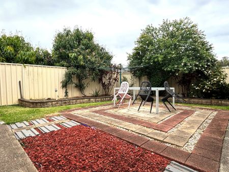 Sun-Filled Single-Level Living in a Quiet Cul-de-Sac - Photo 2