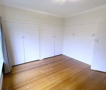 39 Vears Rd., Glen Iris, Vic 3146 - Photo 2