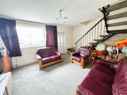 3 bedroom terraced house to rent - Photo 1