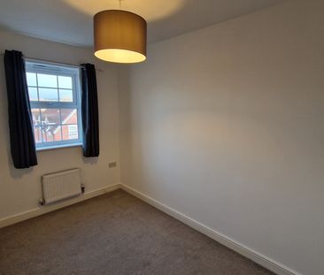 4 bed town house to rent in Roys place, Bathpool - Photo 4