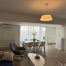Penthouse pe doua niveluri cu 5 camere in cartierul Buna Ziua - Fotografie 1