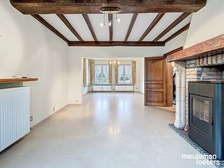 Ruime gezinswoning met garage - Photo 4