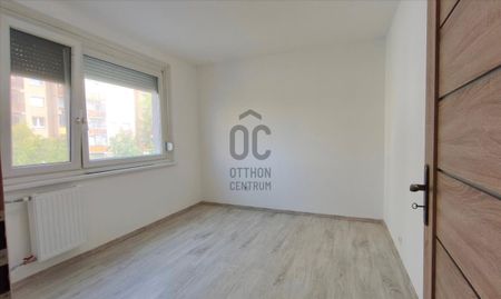 Kiadó jó állapotú panel lakás - Székesfehérvár - Photo 2