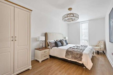 Royal Winchester House, Bracknell, RG12 - Photo 5