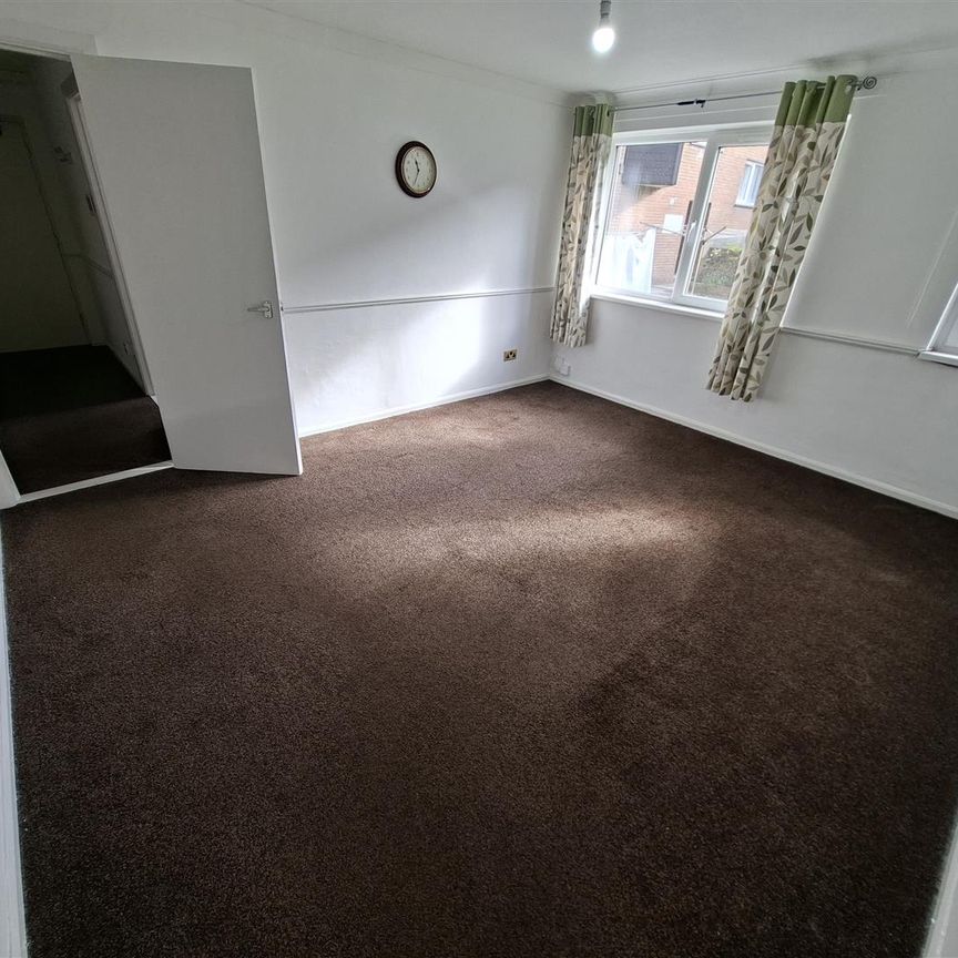 Coed Edeyrn, Llanedeyrn, Cardiff - Photo 1