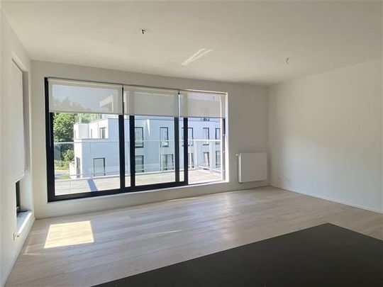 Appartement te huur - Photo 1