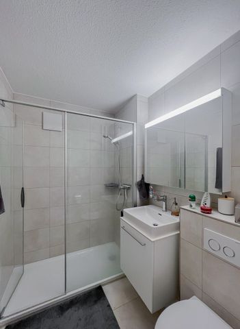 Gemütliche 2.0-Zi. Wohnung an städtischer Lage! - Photo 2