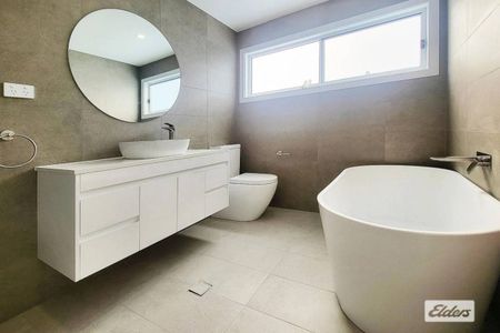 Modern Freestanding Townhouse - Photo 5