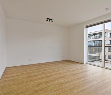 Appartement te huur: Nida Senffstraat 149 1095 MX Amsterdam - Photo 1