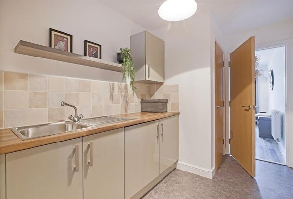 3 bedroom terraced house to rent - Photo 1