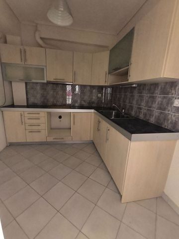 Διαμέρισμα για ενοικίαση Κέντρο (Κόρινθος) - Photo 3