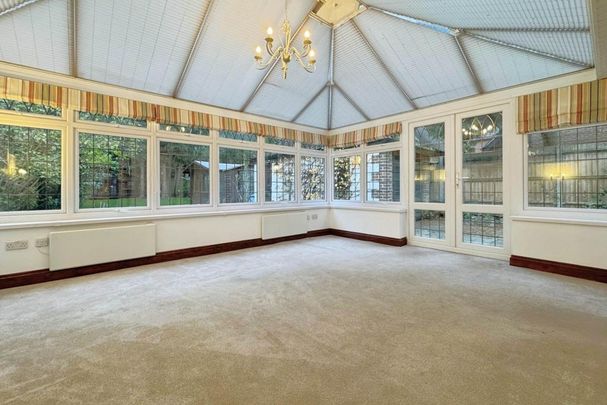 3 bedroom semi-detached house to rent - Photo 1