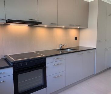 Appartement entièrement rénové de 3.5 pièces situé au 3ème étage av... - Photo 6