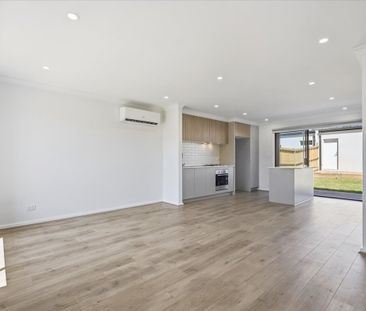 HOME FOR RENT IN BACCHUS MARSH - Photo 2