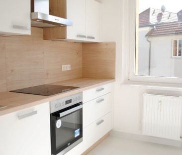 Sonnendurchflutete 3-Zimmer-Wohnung in top Lage mit Balkon! - Foto 3