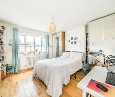 4 bedroom terraced house to rent - Photo 1