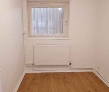 Room in a Shared Flat, Ashdowne Court, N17 - Photo 4