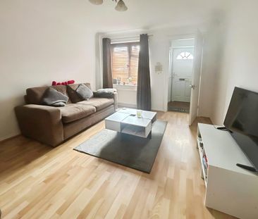 2 bedroom semi-detached house to rent - Photo 6