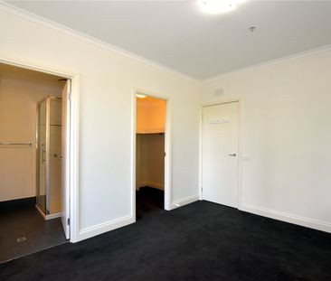 11/418 St Kilda Road - Photo 2
