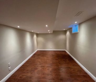 For Lease - 3036 Abernathy Way, Oakville, Ontario - Photo 6