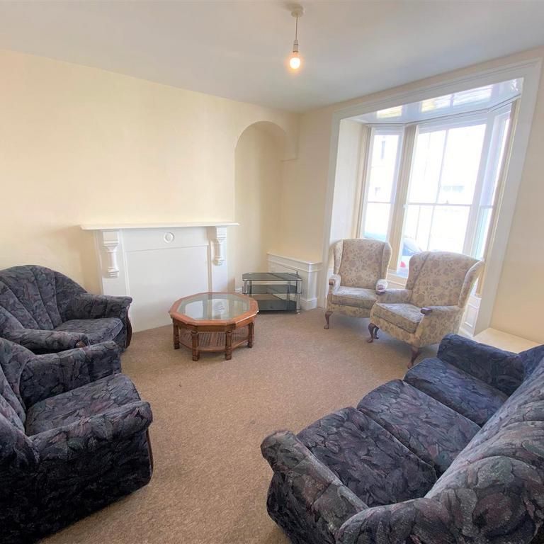 7 bedroom house to rent - Photo 1