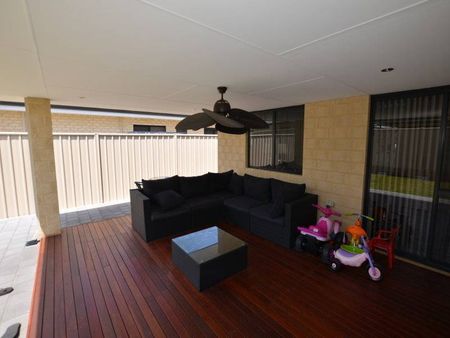 Executive Swan Valley Retreat - Photo 2